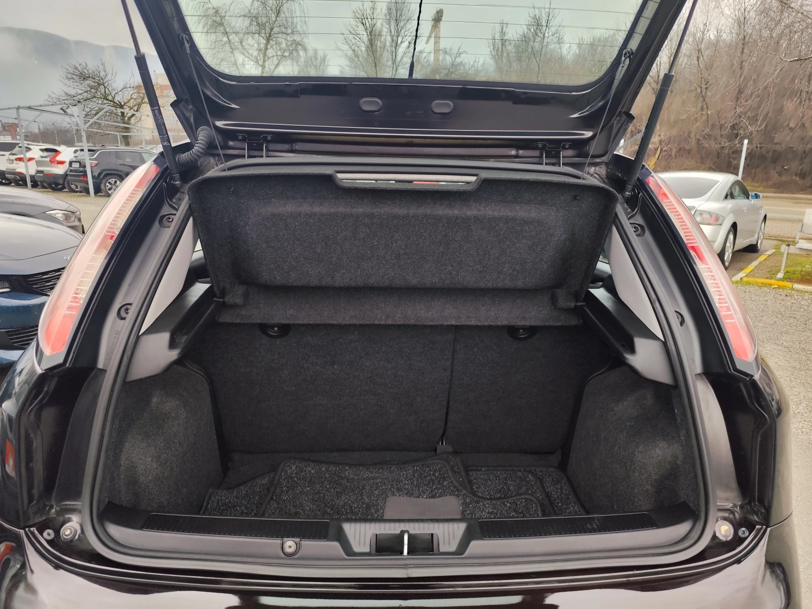 Fiat Punto 1.4i* EVO* EURO5A* KLIMTIK*  | Mobile.bg � ����������� 13