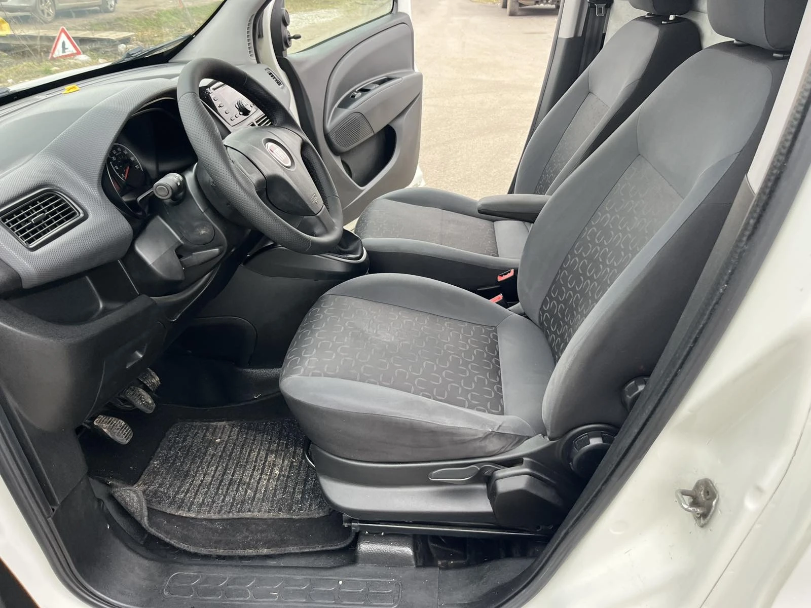 Fiat Doblo 1.3 M-JET 90кс EURO 5B КЛИМАТИК ВНОС ИТАЛИЯ - изображение 8