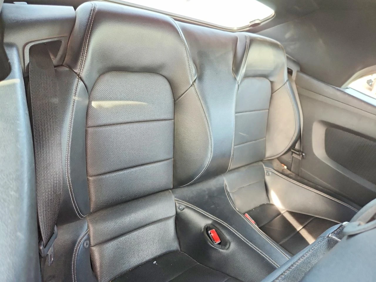 Ford Mustang 2.3* ECO* BOOST* АВТОМАТ* КОЖА* ПОДГРЕВ* КАМЕРА*  - изображение 10