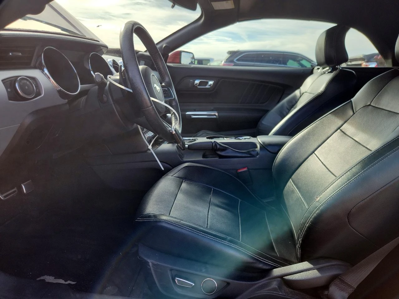 Ford Mustang 2.3* ECO* BOOST* АВТОМАТ* КОЖА* ПОДГРЕВ* КАМЕРА*  - изображение 9