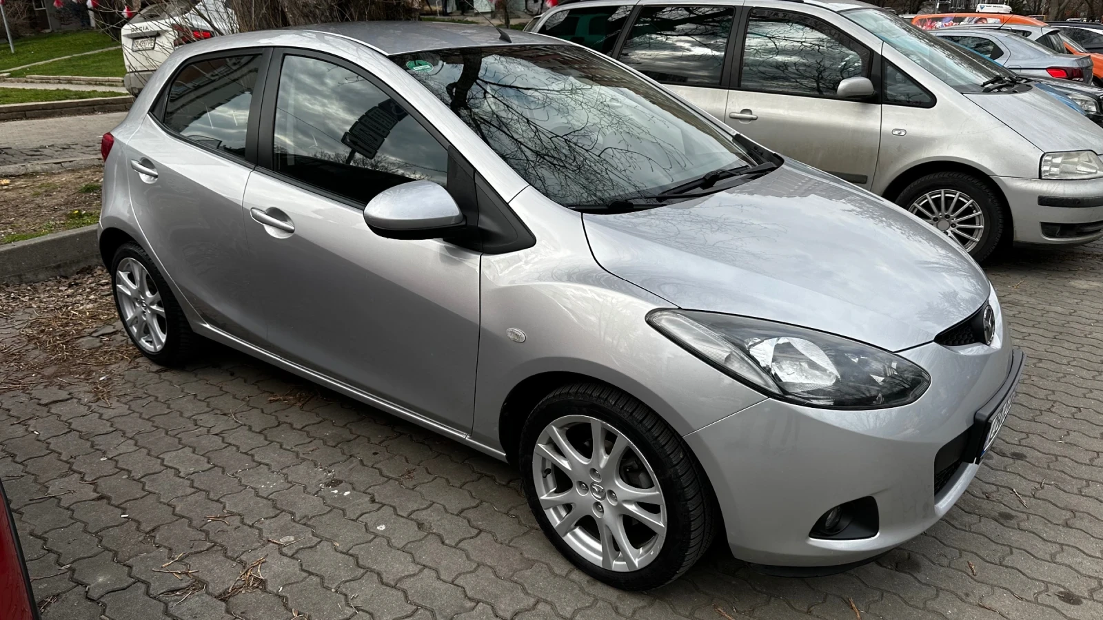 Mazda 2
