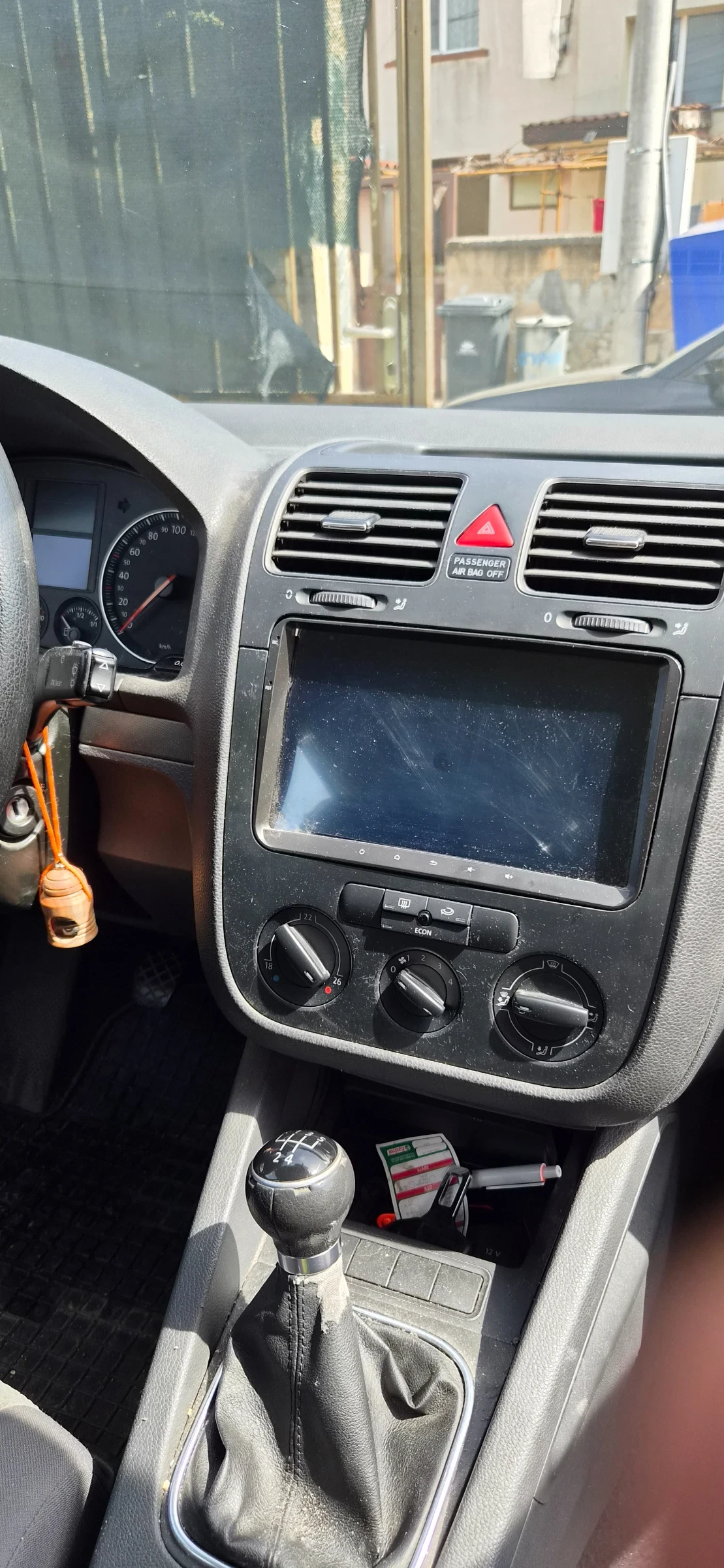 VW Golf 1.9 TDI 105  коня, снимка 5 - Автомобили и джипове - 54179636