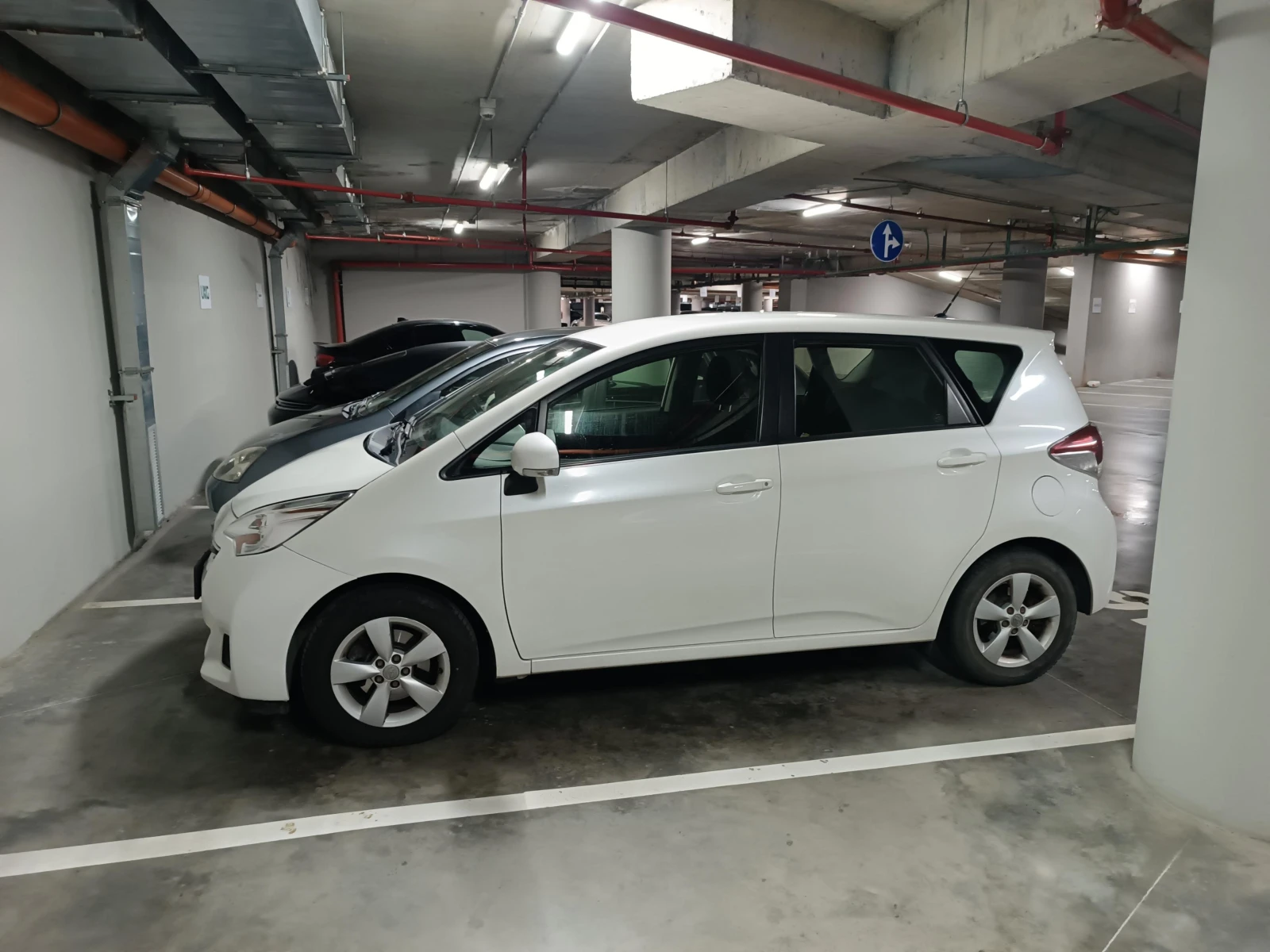 Toyota Verso S Газ, снимка 3 - Автомобили и джипове - 54422904