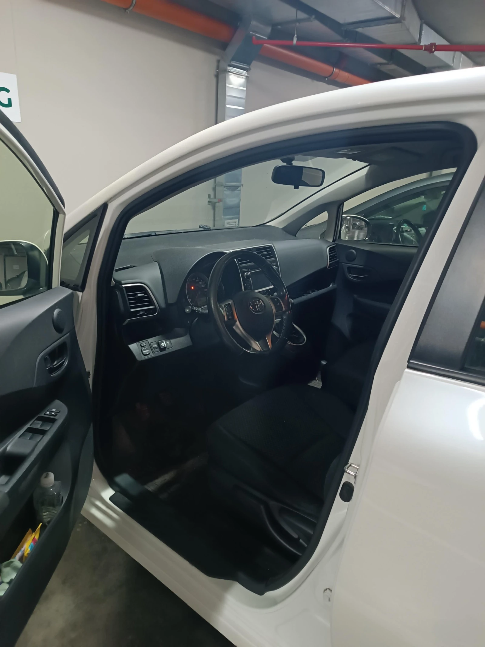 Toyota Verso S Газ, снимка 6 - Автомобили и джипове - 54422904