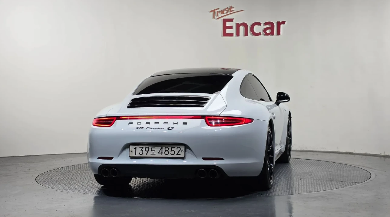 Porsche 911, снимка 2 - Автомобили и джипове - 54671272