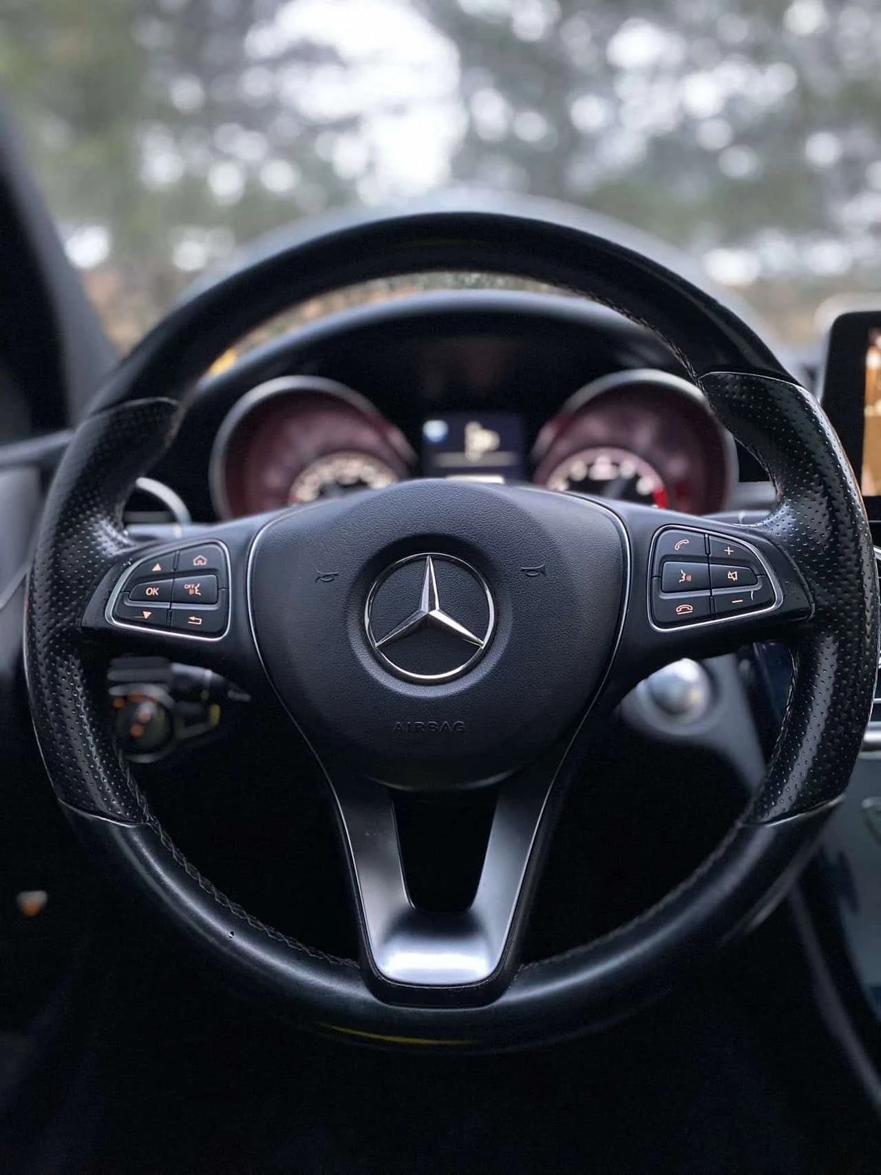 Mercedes-Benz C 300 * CARFAX * ЦЕНА ДО БГ, снимка 16 - Автомобили и джипове - 54738385