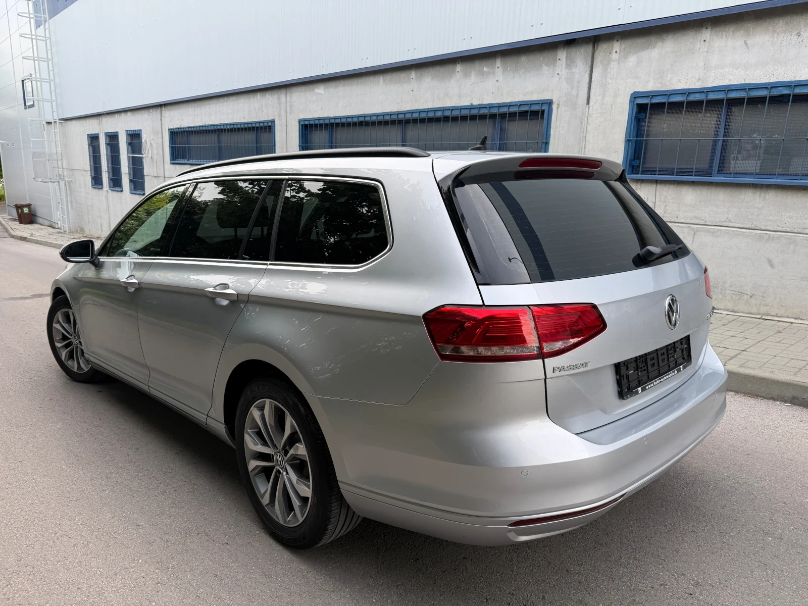 VW Passat 2.0 TDi BMT, снимка 5 - Автомобили и джипове - 54973967