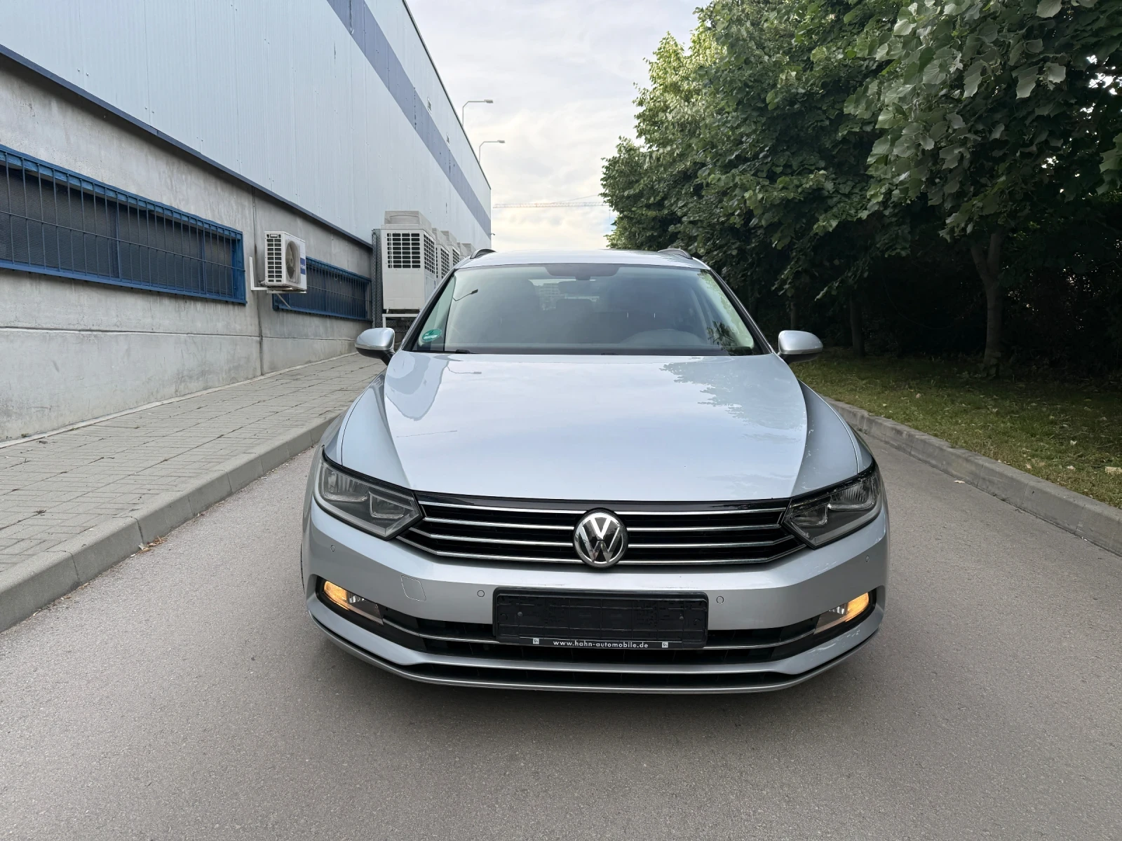 VW Passat 2.0 TDi BMT, снимка 2 - Автомобили и джипове - 54973967
