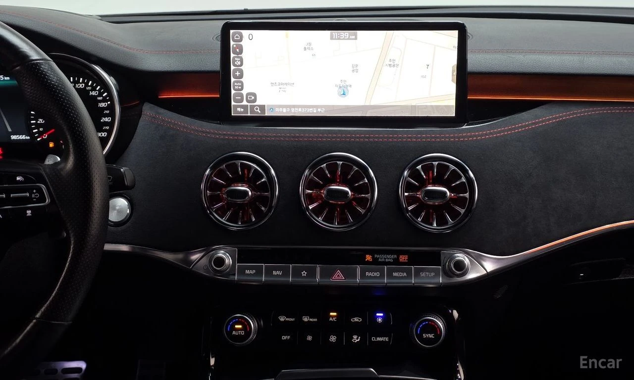 Kia Stinger 3.3 GT* ACRO EDITION* DISTRONIC* HEAD-UP* ОБДУХВАН, снимка 12 - Автомобили и джипове - 55016049