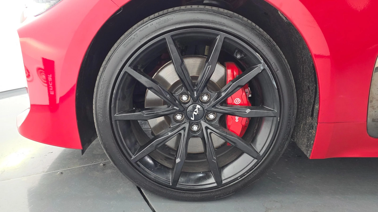 Kia Stinger 3.3 GT* ACRO EDITION* DISTRONIC* HEAD-UP* ОБДУХВАН, снимка 5 - Автомобили и джипове - 55016049