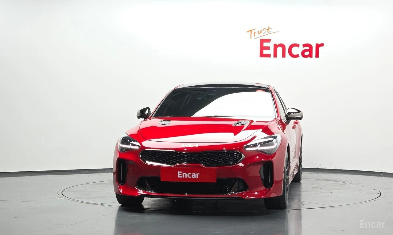 Kia Stinger 3.3 GT* ACRO EDITION* DISTRONIC* HEAD-UP* ОБДУХВАН, снимка 2 - Автомобили и джипове - 55016049