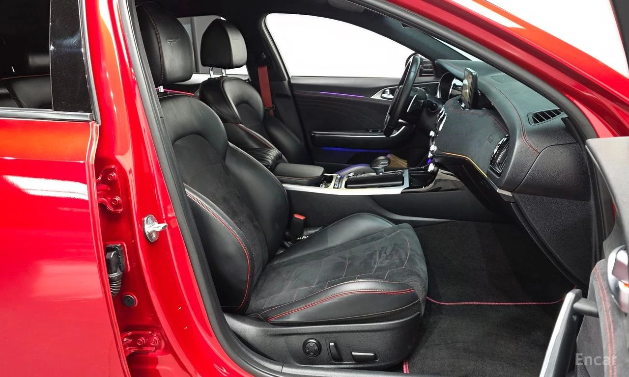 Kia Stinger 3.3 GT* ACRO EDITION* DISTRONIC* HEAD-UP* ОБДУХВАН, снимка 8 - Автомобили и джипове - 55016049