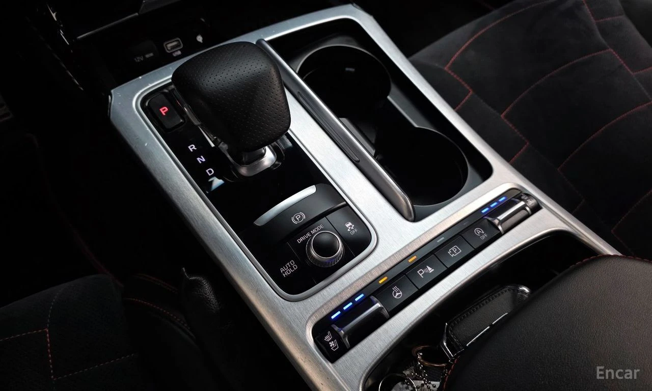 Kia Stinger 3.3 GT* ACRO EDITION* DISTRONIC* HEAD-UP* ОБДУХВАН, снимка 15 - Автомобили и джипове - 55016049