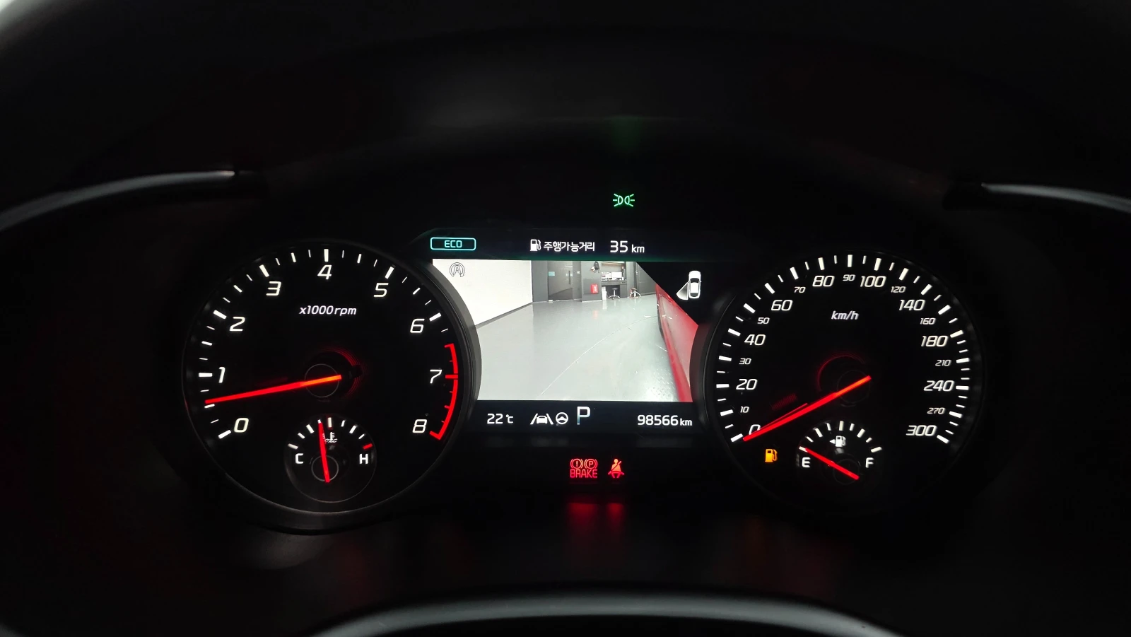 Kia Stinger 3.3 GT* ACRO EDITION* DISTRONIC* HEAD-UP* ОБДУХВАН, снимка 11 - Автомобили и джипове - 55016049