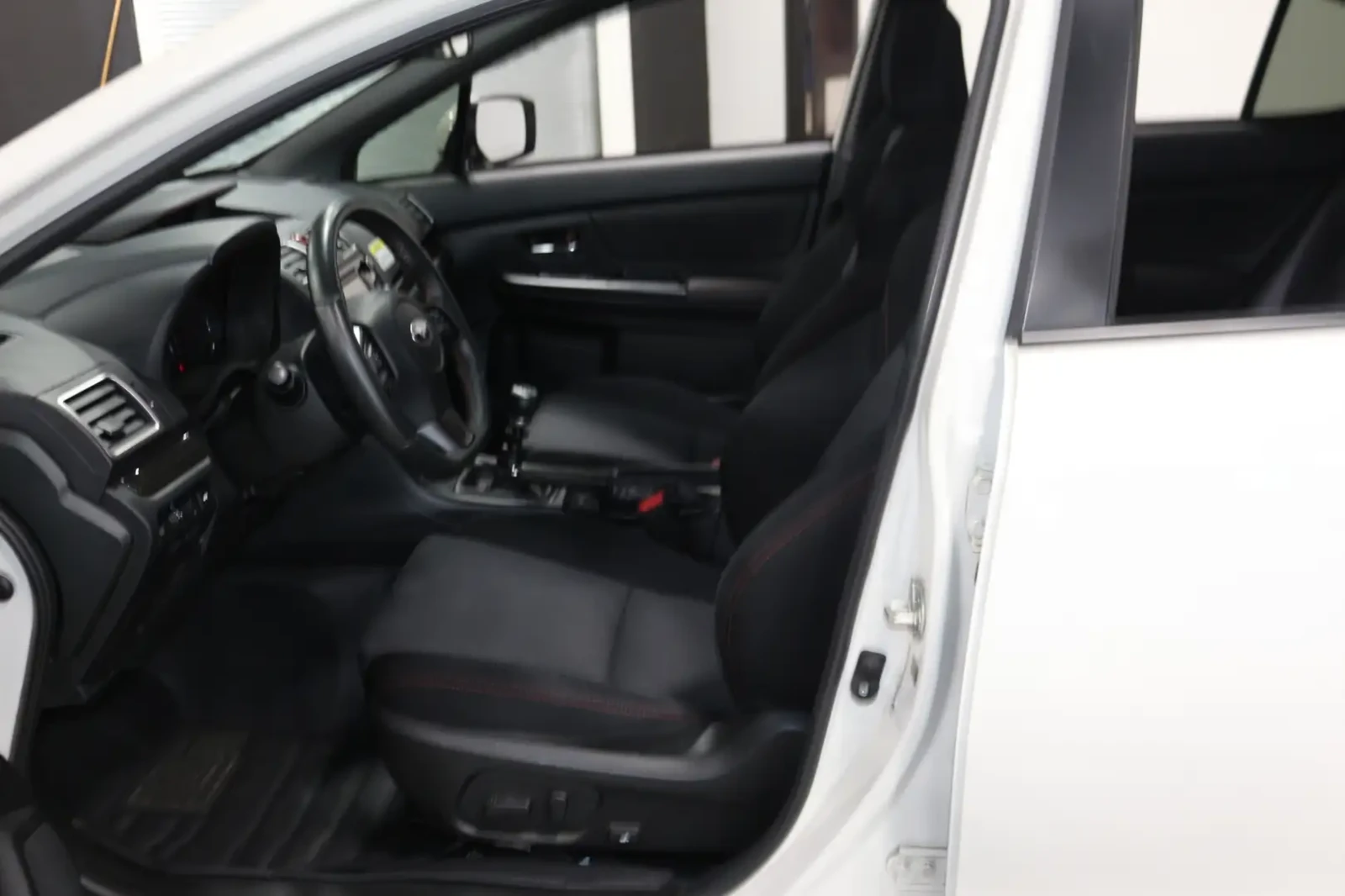 Subaru WRX SPORT* 6 SPEED* КАМЕРА* ШИБЕДАХ, снимка 8 - Автомобили и джипове - 55036700