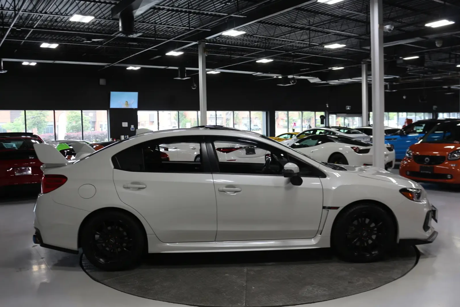 Subaru WRX SPORT* 6 SPEED* КАМЕРА* ШИБЕДАХ, снимка 4 - Автомобили и джипове - 55036700