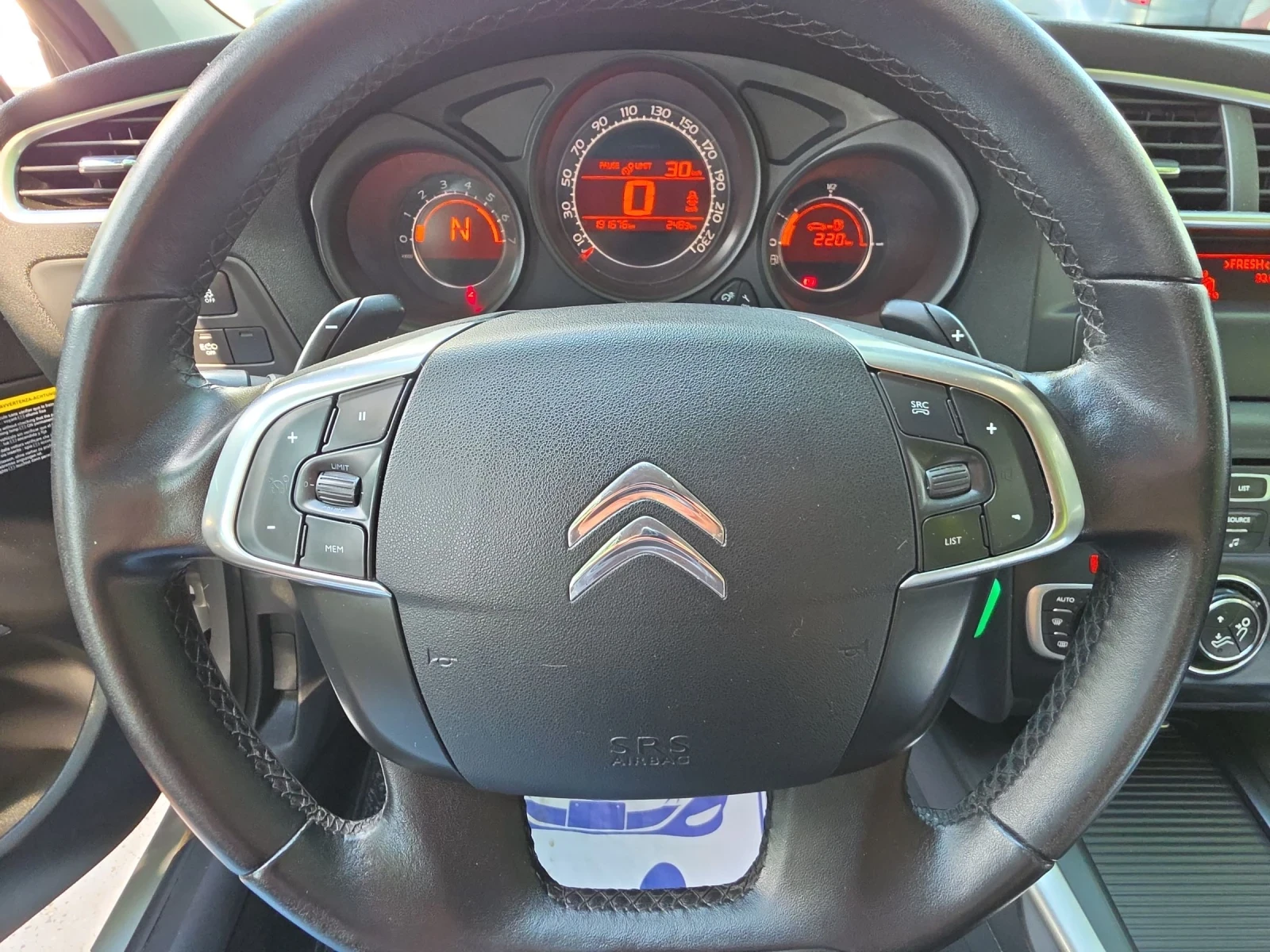 Citroen C4 1.6HDI 115k.c., снимка 13 - Автомобили и джипове - 55156670