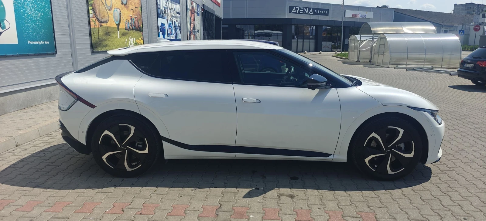 Kia EV6 GT-line/AWD/325hp/SOH100%/ЕВРОПА, снимка 2 - Автомобили и джипове - 55397674