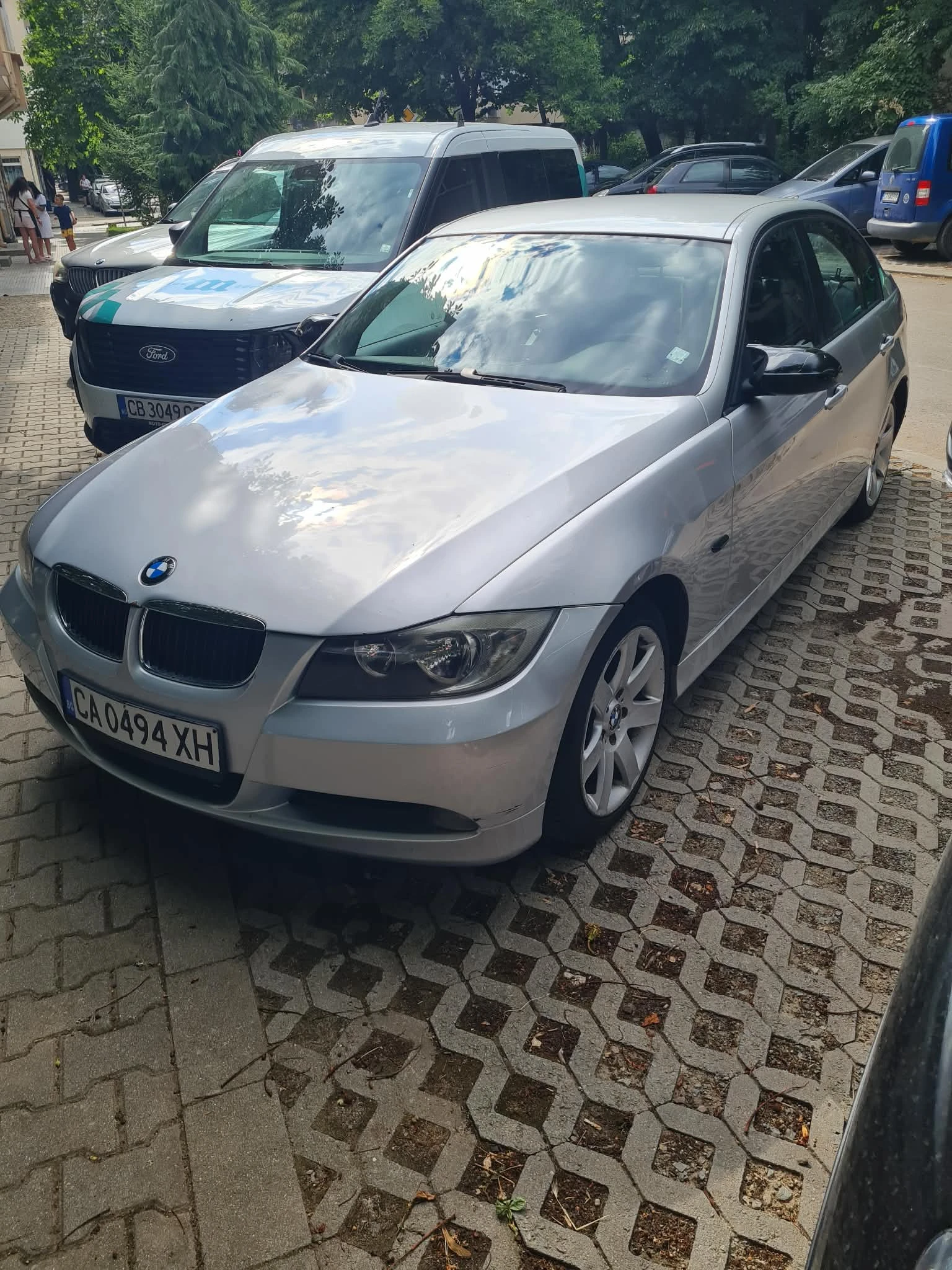 BMW 320 i, снимка 4 - Автомобили и джипове - 55421267