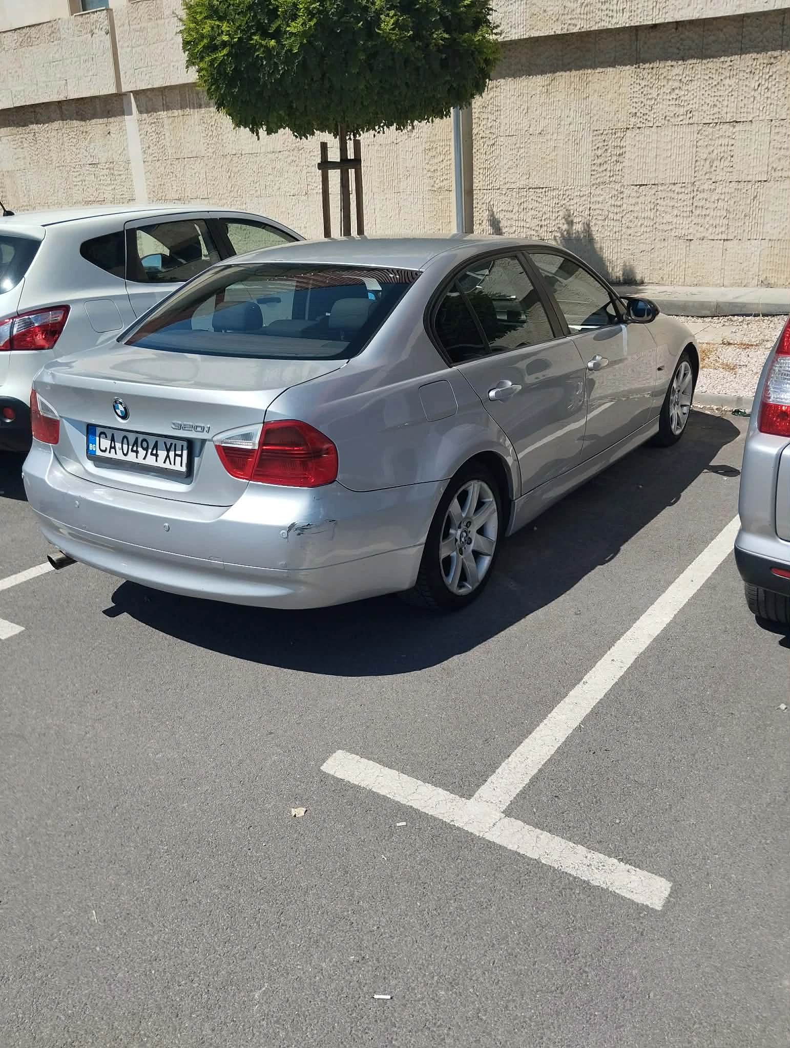 BMW 320 i, снимка 6 - Автомобили и джипове - 55421267