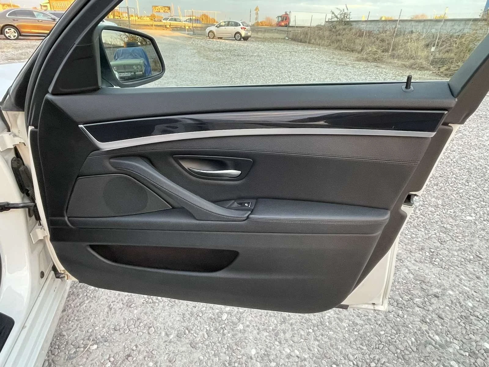 BMW 525 XDrive | Mobile.bg � ����������� 14