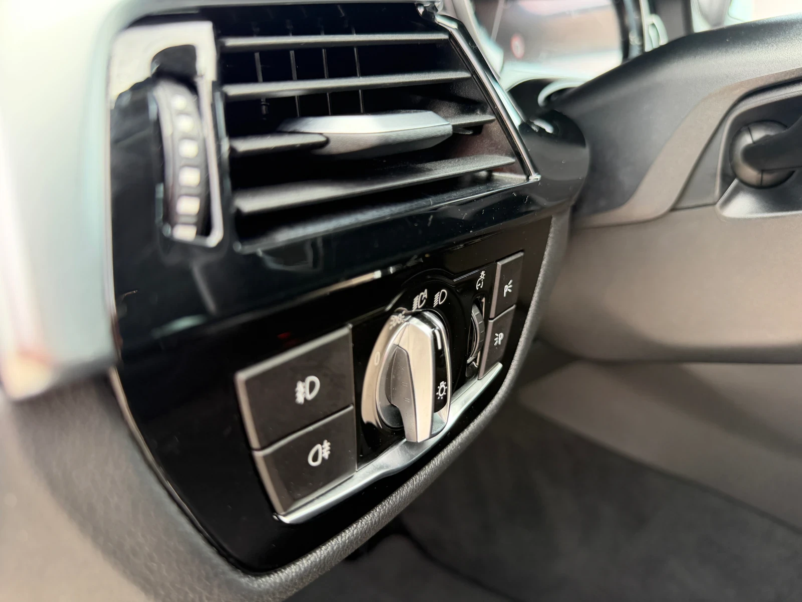 BMW 520 520D XDRIVE, снимка 7 - Автомобили и джипове - 55655342