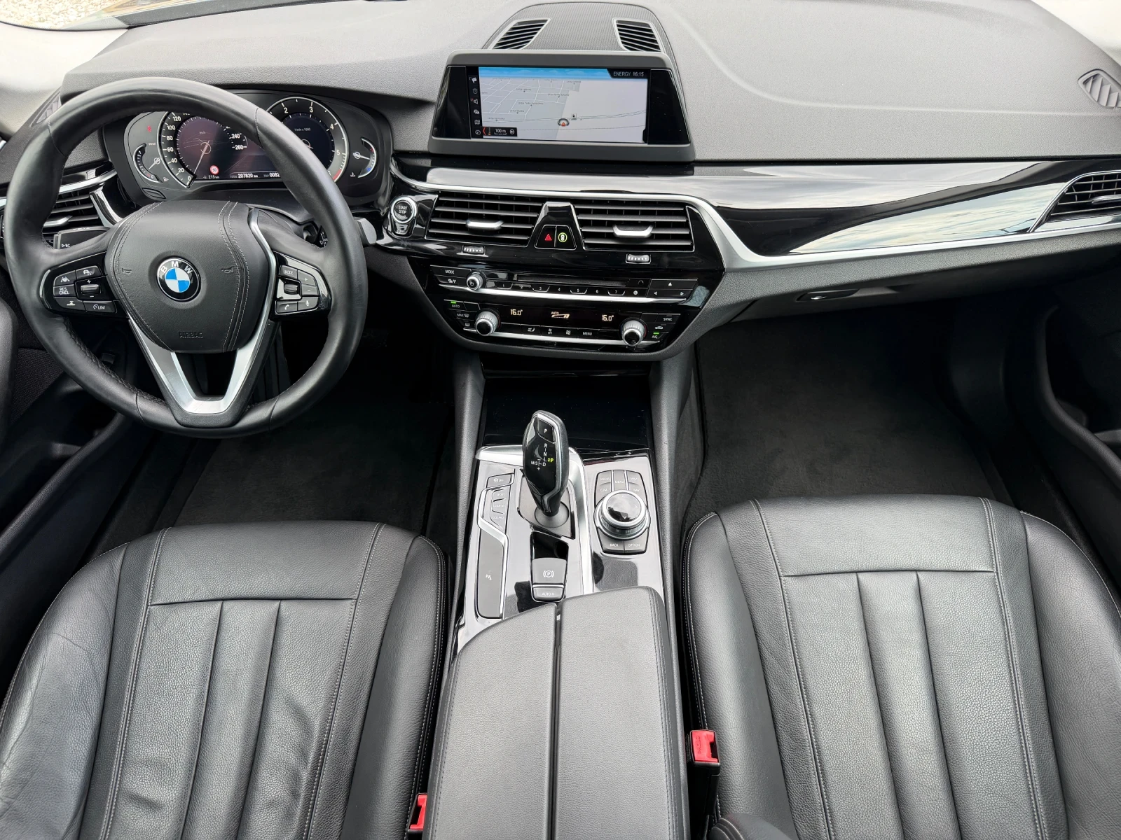 BMW 520 520D XDRIVE, снимка 12 - Автомобили и джипове - 55655342