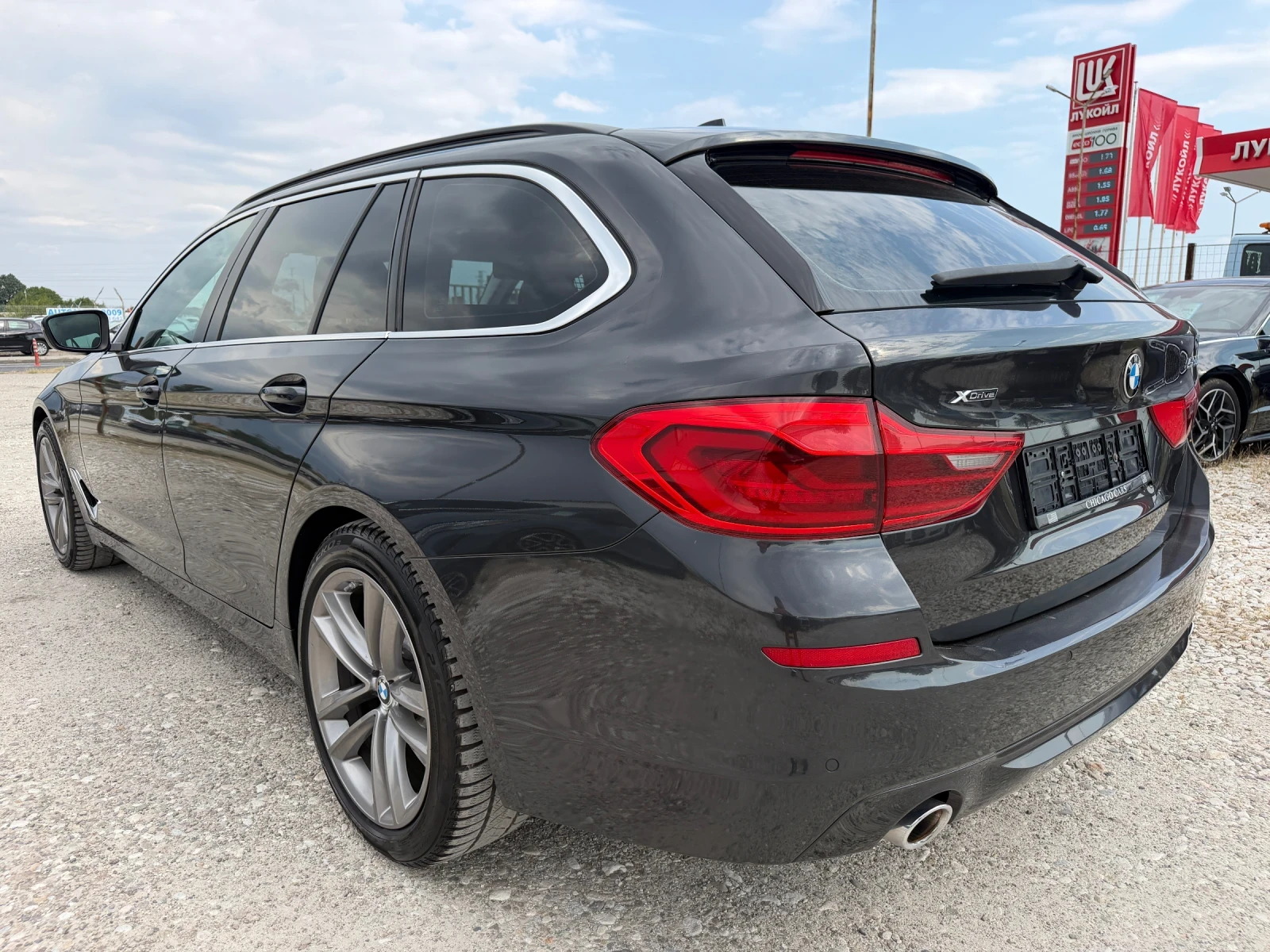 BMW 520 520D XDRIVE, снимка 4 - Автомобили и джипове - 55655342