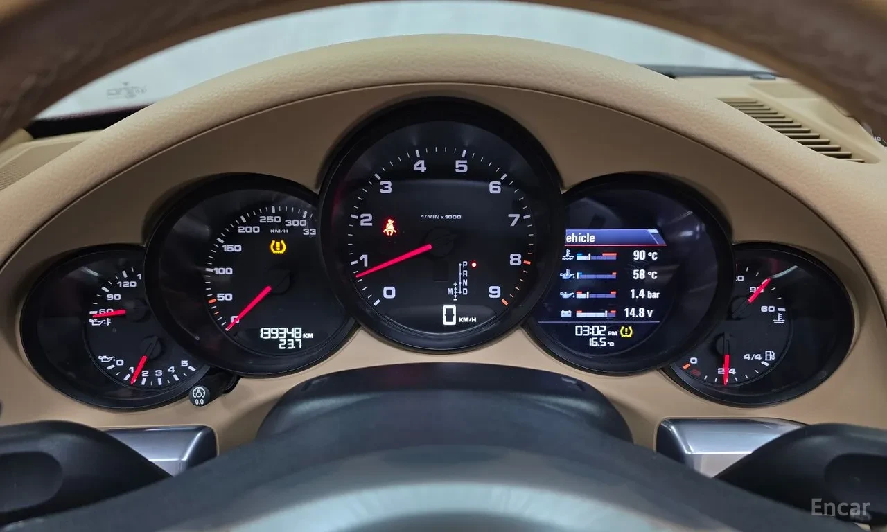 Porsche 911 Carrera S Cabriolet 991 | RUBY RED, снимка 13 - Автомобили и джипове - 55743835