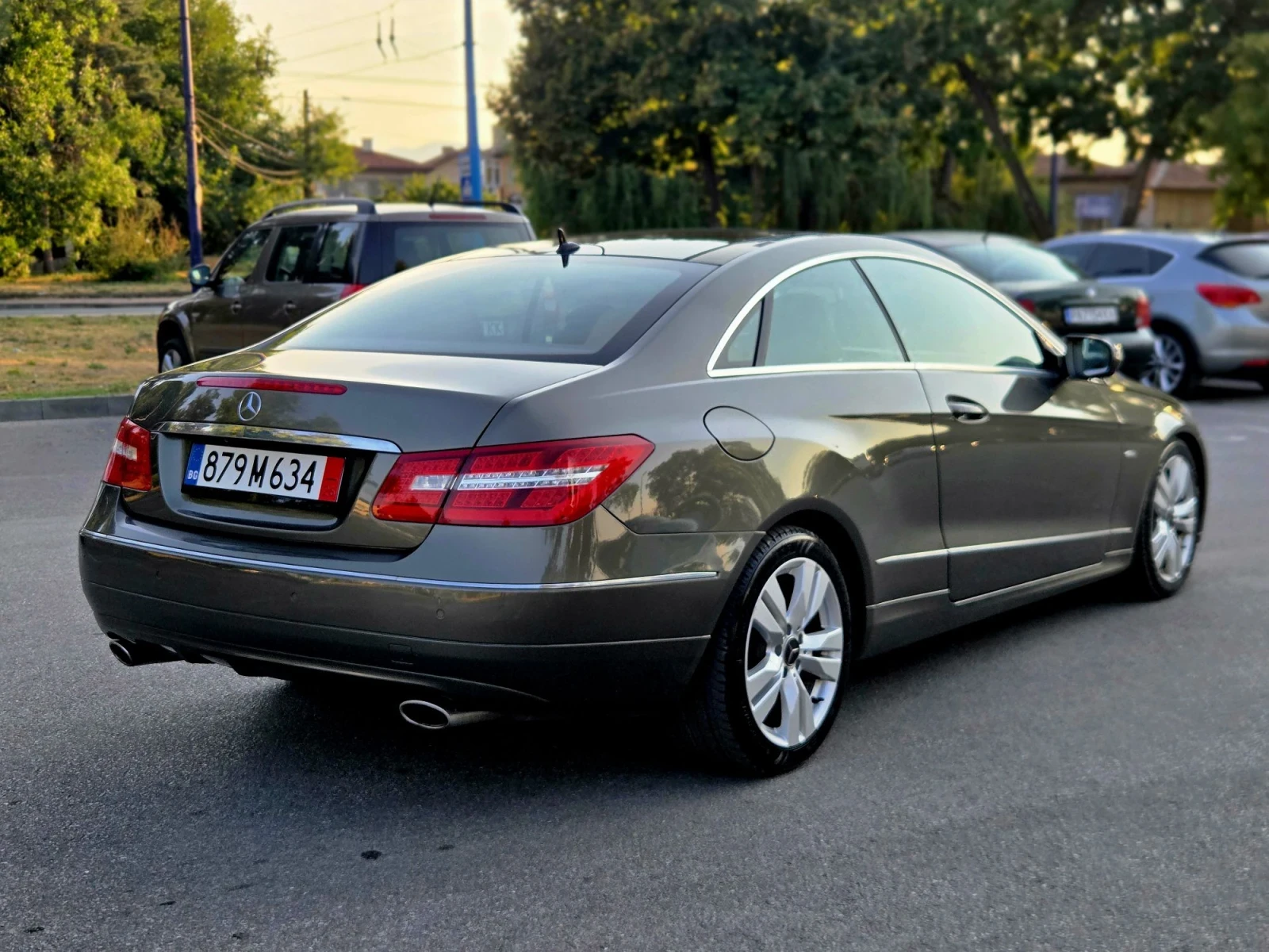 Mercedes-Benz E 350 Coupe, снимка 4 - Автомобили и джипове - 55754239