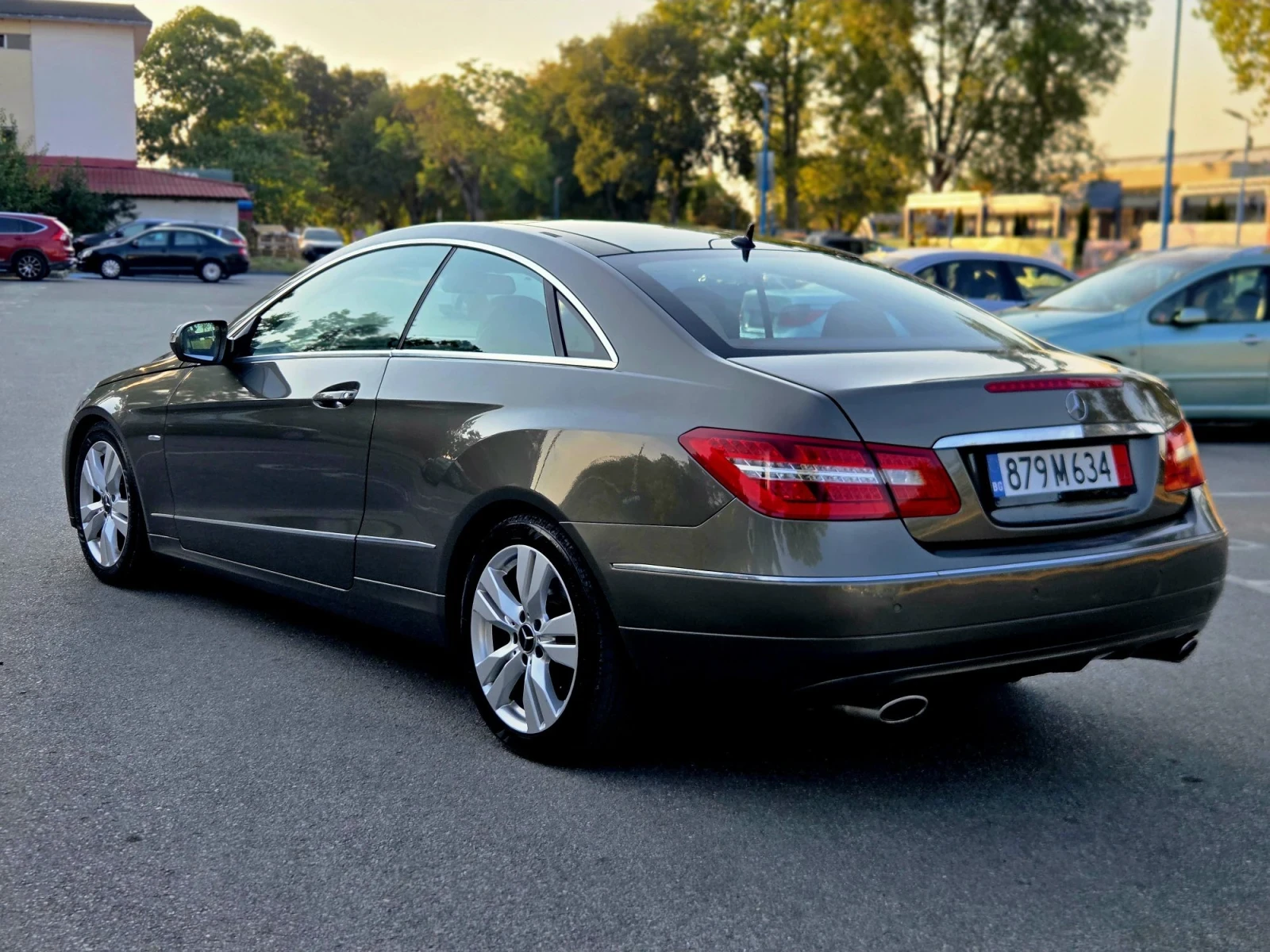Mercedes-Benz E 350 Coupe, снимка 5 - Автомобили и джипове - 55754239