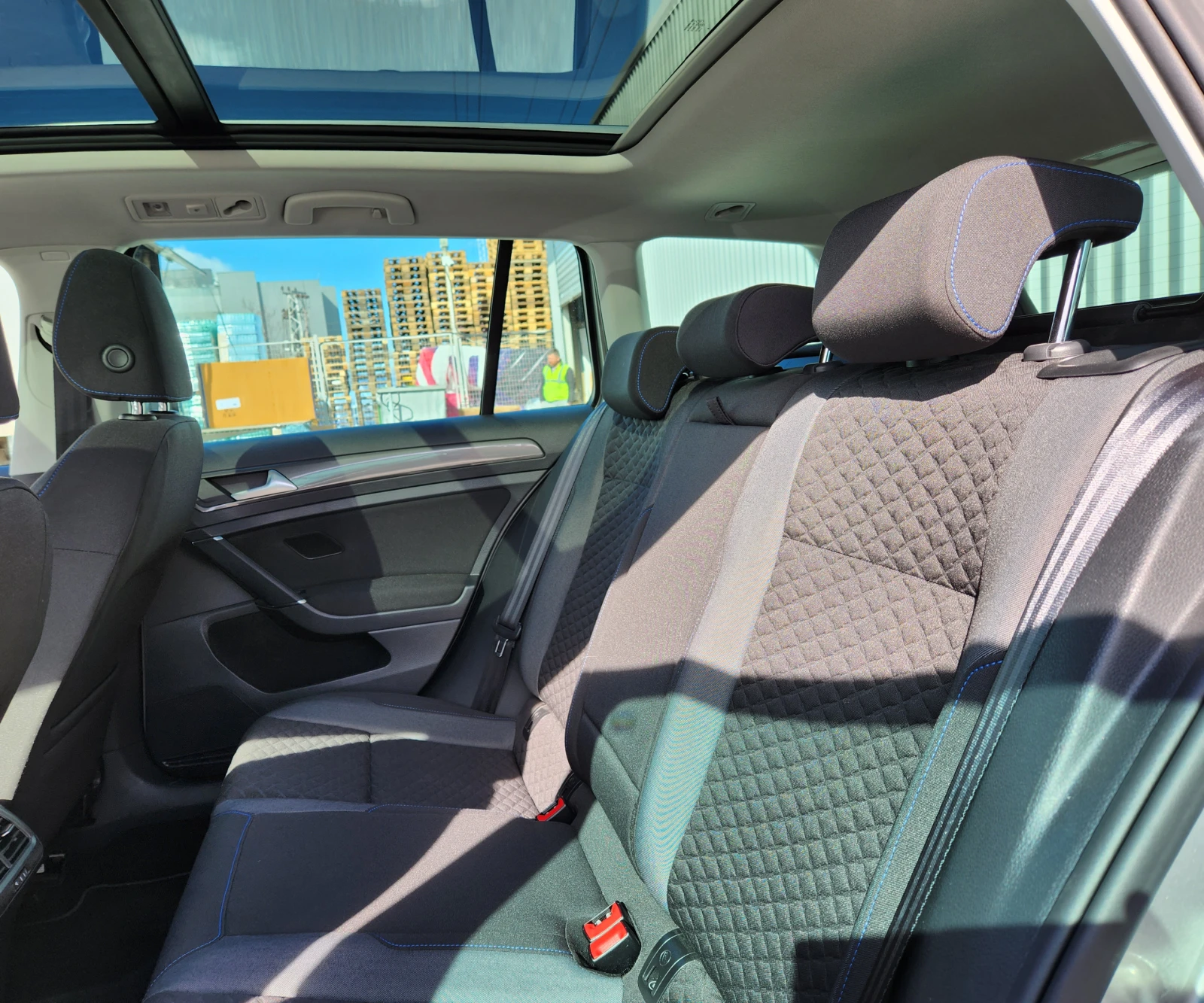 VW Golf Variant JOIN Plus, снимка 5 - Автомобили и джипове - 55873398