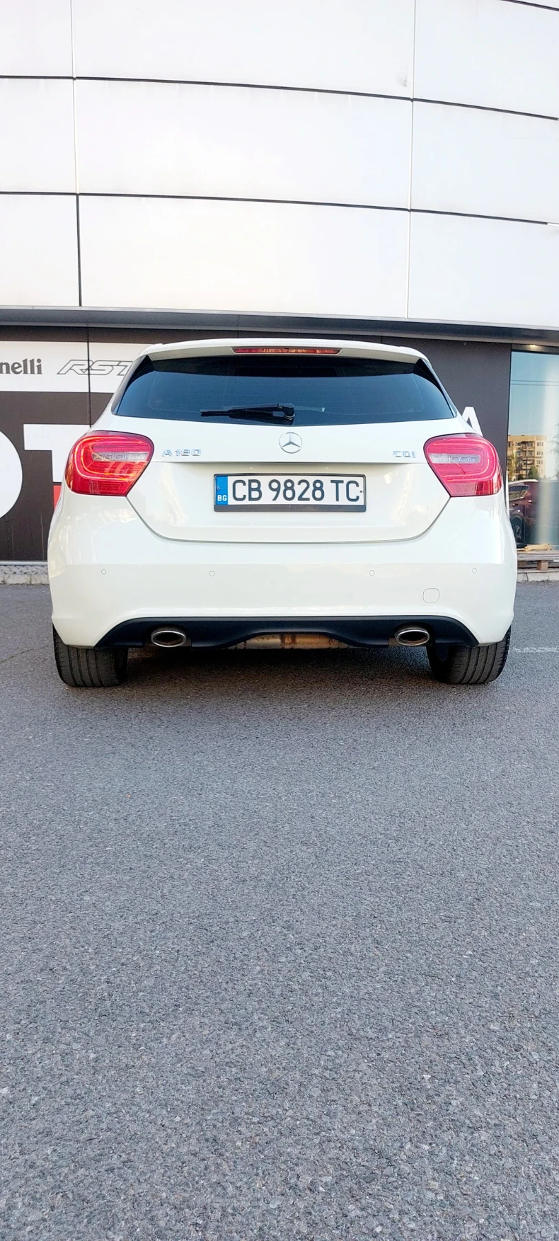 Mercedes-Benz A 180 SPORT EDITION , снимка 6 - Автомобили и джипове - 56107934
