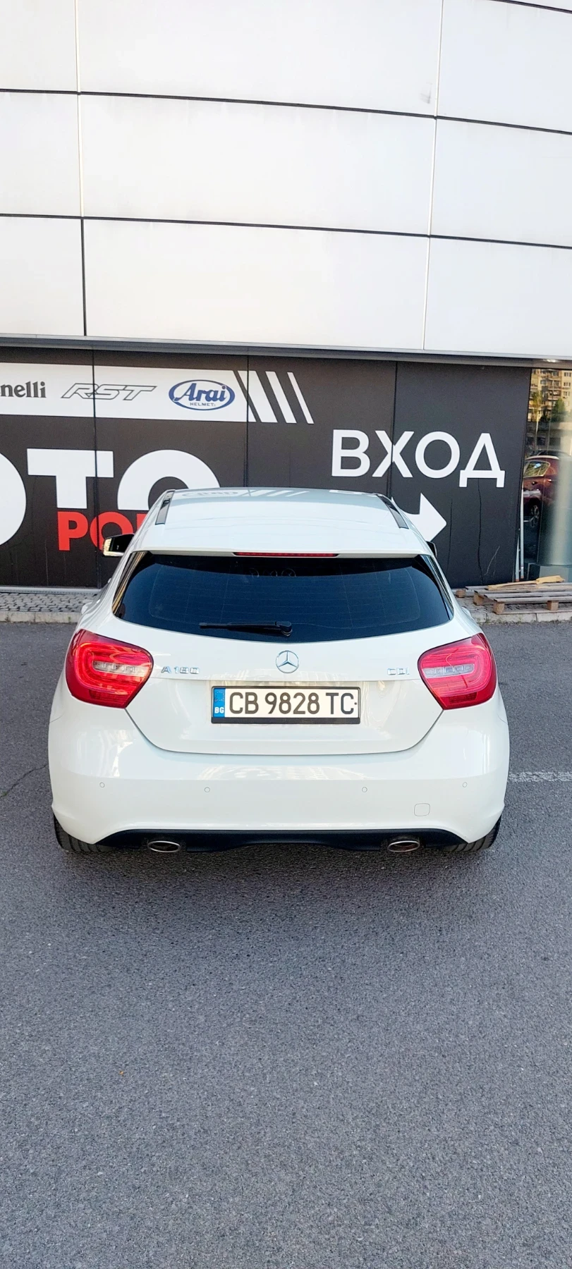 Mercedes-Benz A 180 SPORT EDITION , снимка 2 - Автомобили и джипове - 56107934