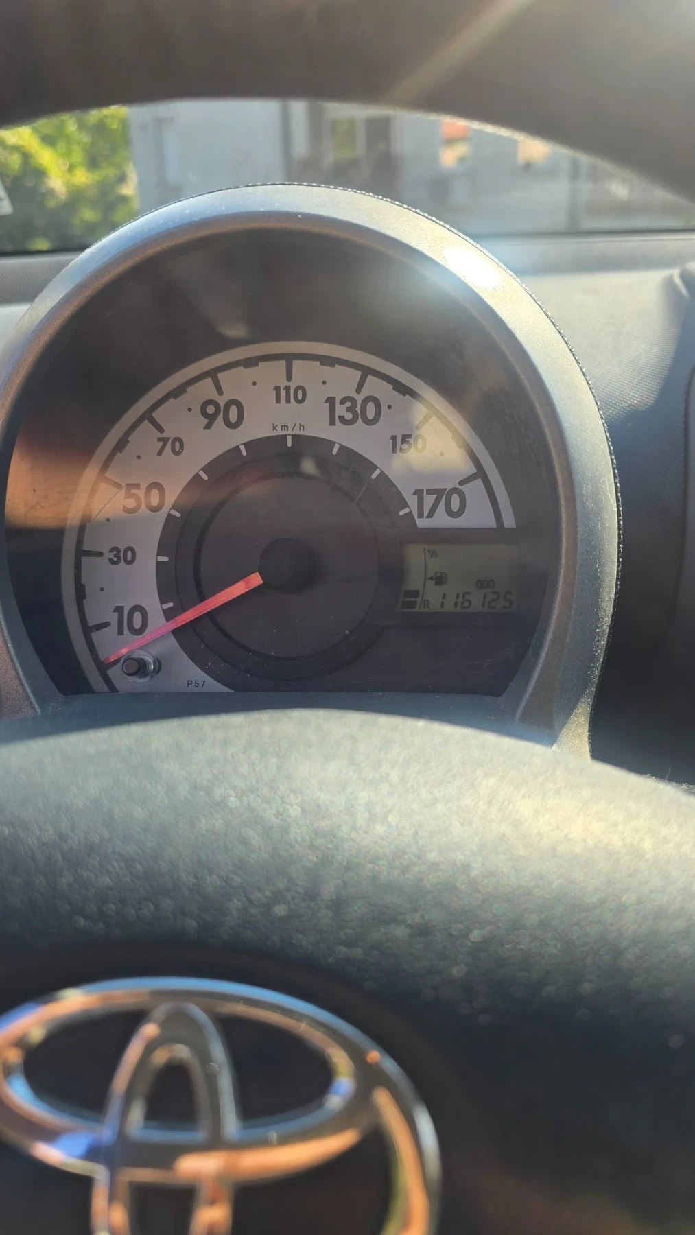 Toyota Aygo 1.0 i kluma , снимка 8 - Автомобили и джипове - 56125367