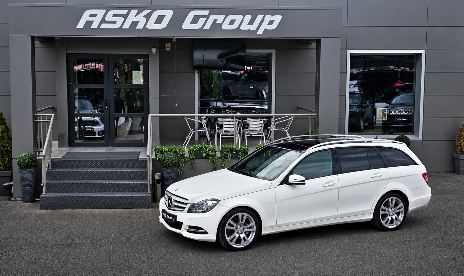 Mercedes-Benz C 300 AMG/4MAT/DISTR/CAMERA/PANO/HARMAN/�������/�����/LI | Mobile.bg � ����������� 17