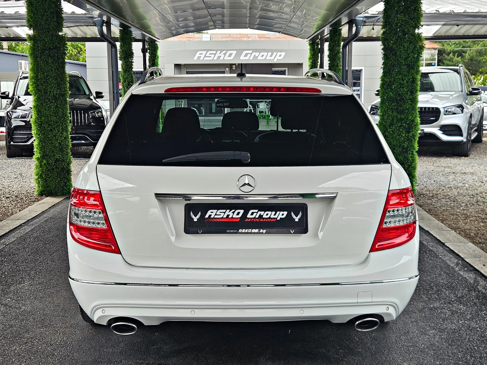Mercedes-Benz C 300 AMG/4MAT/DISTR/CAMERA/PANO/HARMAN/ПОДГРЕВ/ПАМЕТ/LI, снимка 6 - Автомобили и джипове - 56269796