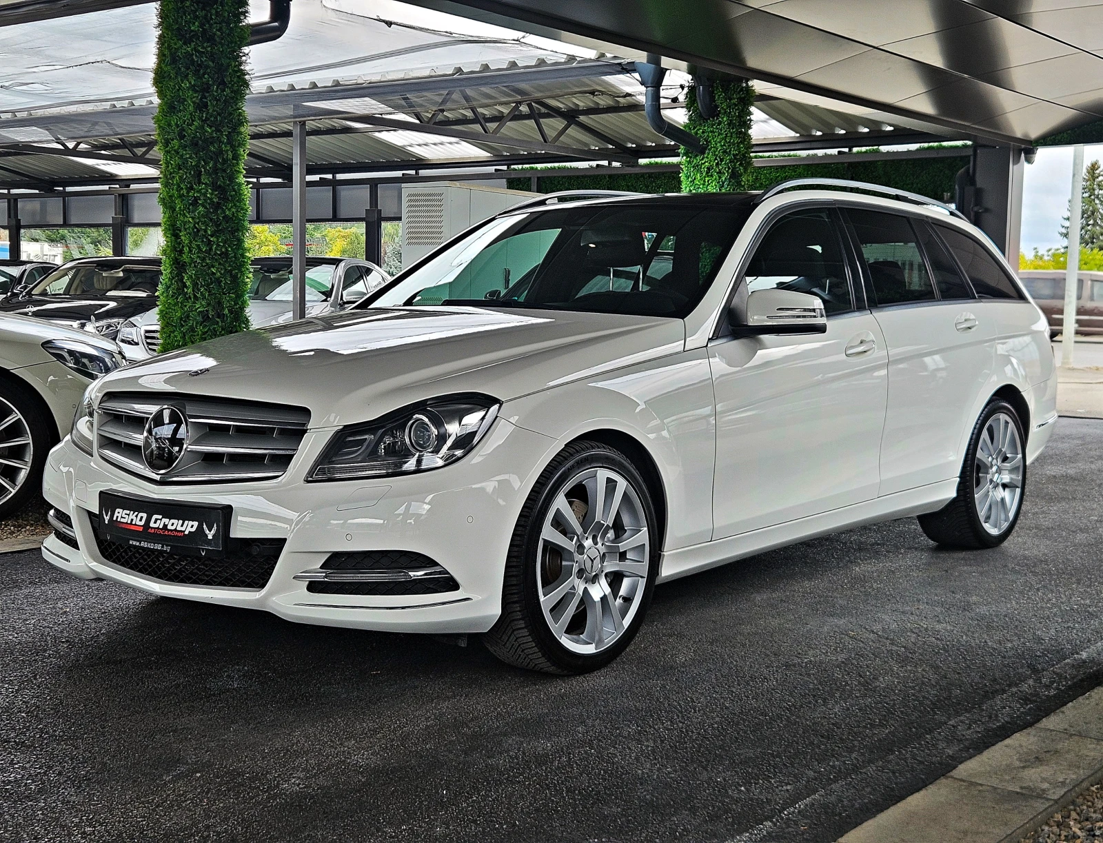 Mercedes-Benz C 300 AMG/4MAT/DISTR/CAMERA/PANO/HARMAN/ПОДГРЕВ/ПАМЕТ/LI