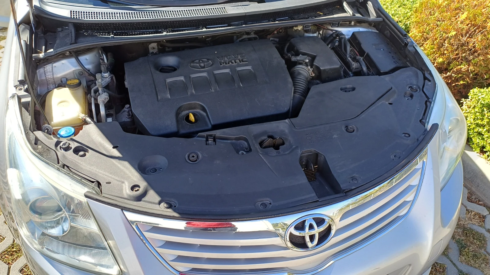 Toyota Avensis, снимка 8 - Автомобили и джипове - 56345696
