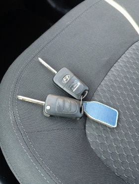 Hyundai IX35 2.0 crdi ЛИЗИНГ , снимка 15