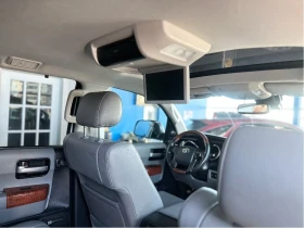 Toyota Sequoia 2019 V8 Platinum 4WD * АвтоКредит * (Цена до БГ)), снимка 15