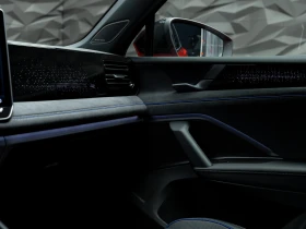 VW Tiguan 4MOTION* R-LINE* H&K* 360CAM* PANO* HUD* ОБДУХВ* , снимка 14