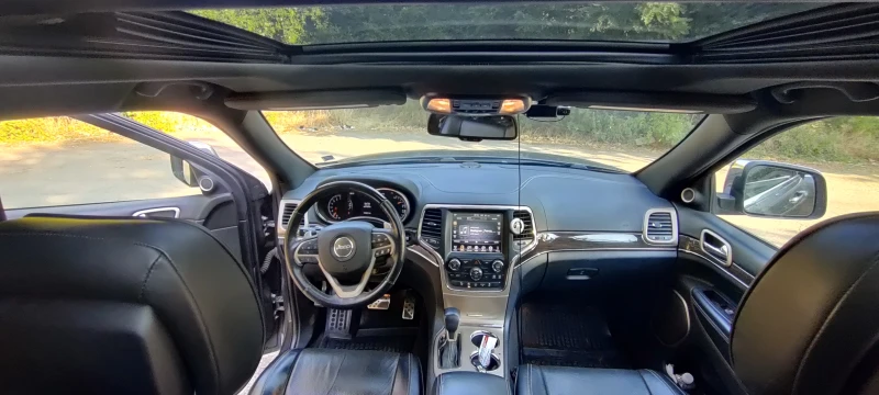 Jeep Grand cherokee Overland, снимка 8 - Автомобили и джипове - 52683233