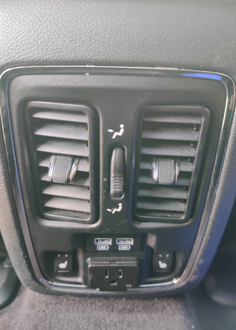 Jeep Grand cherokee Overland, снимка 13 - Автомобили и джипове - 52683233