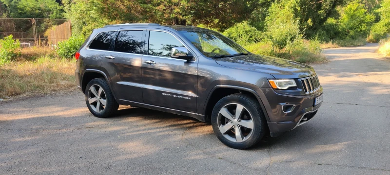 Jeep Grand cherokee Overland, снимка 2 - Автомобили и джипове - 52683233