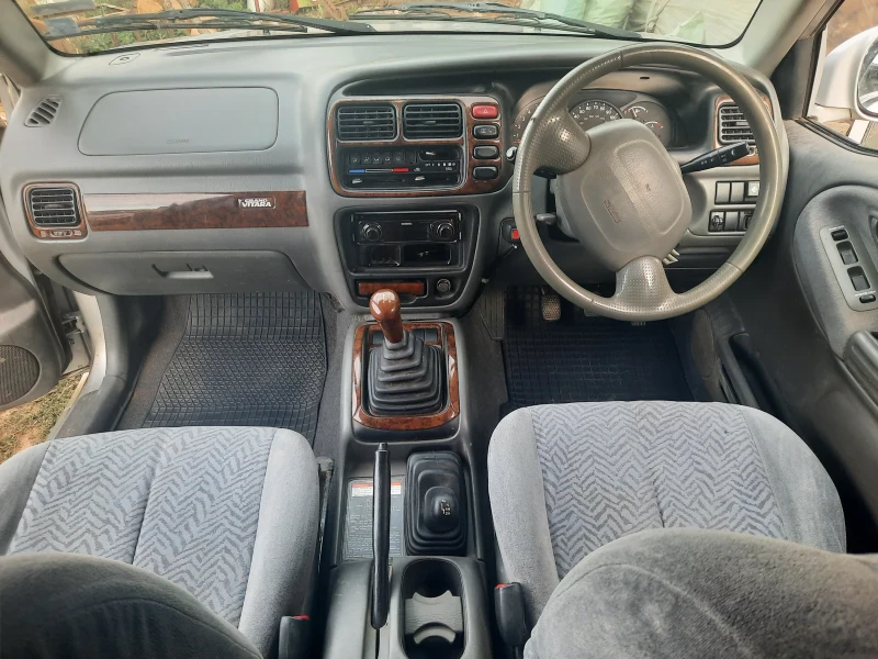 Suzuki Grand vitara, снимка 8 - Автомобили и джипове - 51500682