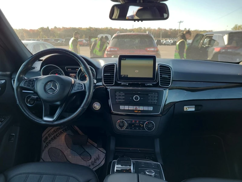 Mercedes-Benz GLE 350 d* AMG-pack* Multibeam* H/K* 360* Пано* Подгрев* , снимка 6 - Автомобили и джипове - 52318007