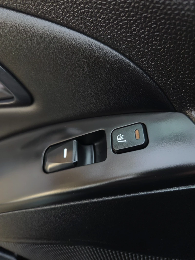 Hyundai IX35 1.7CRDi Facelift Кожа УНИКАТ, снимка 11 - Автомобили и джипове - 52627465