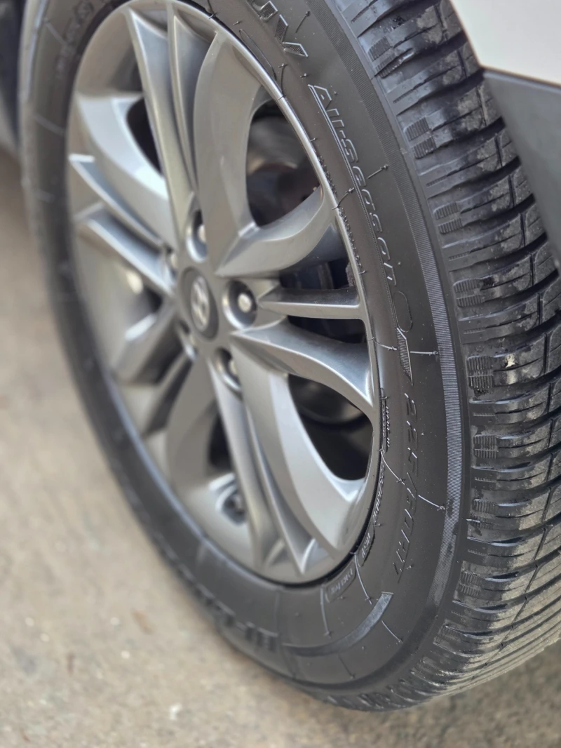 Hyundai IX35 1.7CRDi Facelift Кожа УНИКАТ, снимка 13 - Автомобили и джипове - 52627465