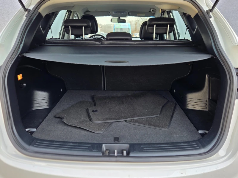 Hyundai IX35 1.7CRDi Facelift Кожа УНИКАТ, снимка 14 - Автомобили и джипове - 52627465